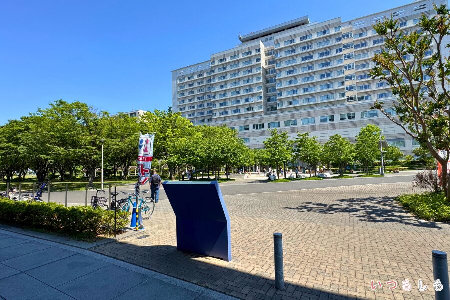 エントランス広場